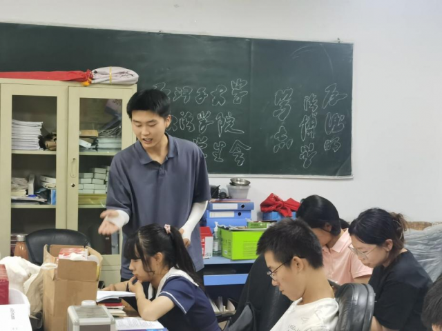 石大学子三下乡感悟：下个路口会有千千万万个我们  ——蒋福才暑期“三下乡”民族团结社会实践心得感悟