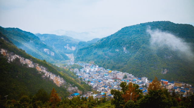 湖南中烟：脚踏沃野 筑梦乡村